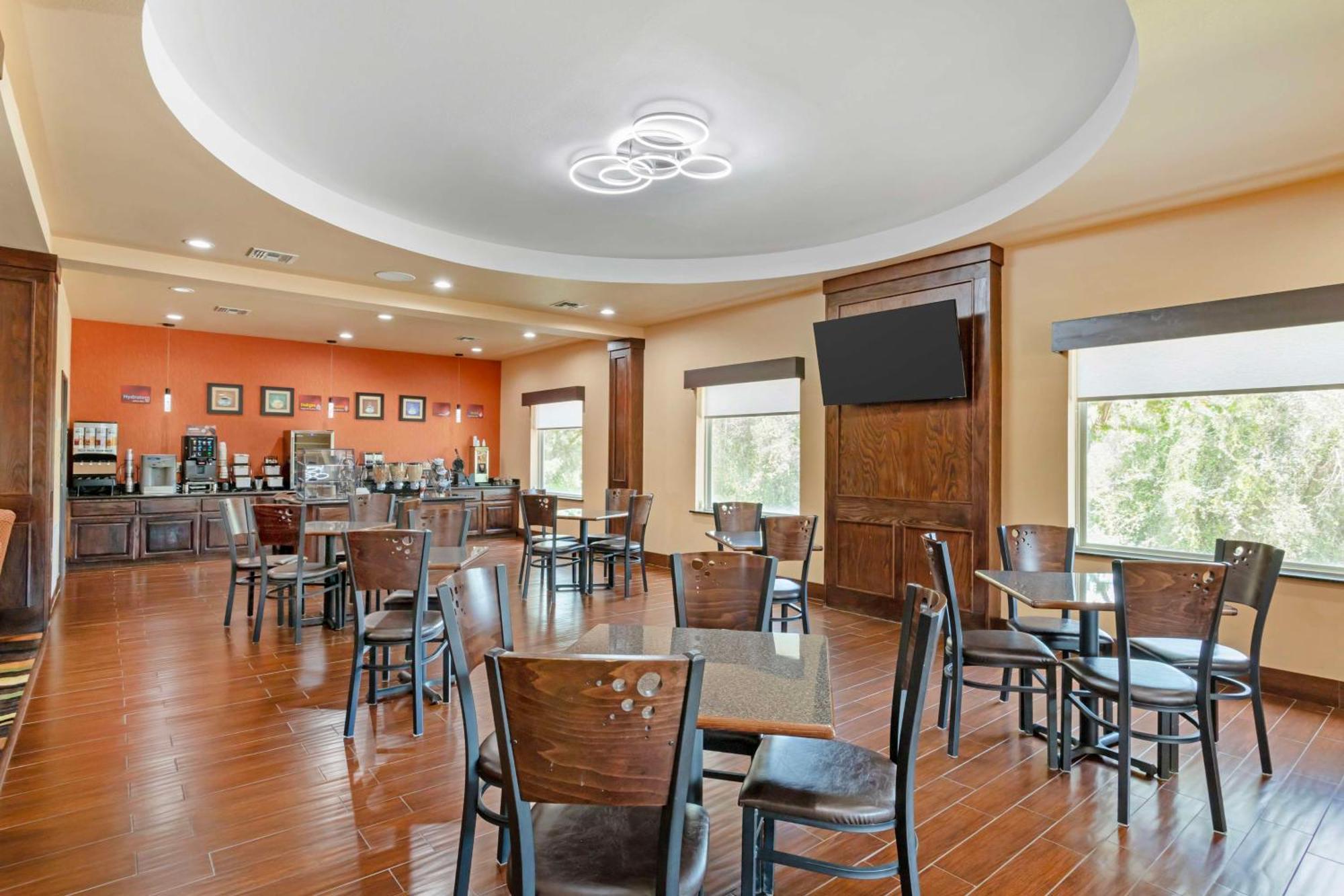 Best Western Plus Goliad Inn & Suites Exterior foto